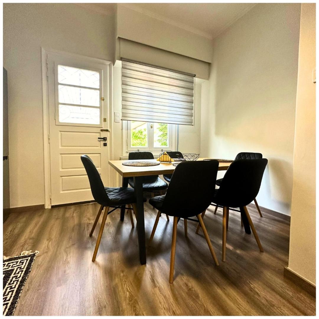Memories Apartments Μονοκατοικία Στο Καρπενήσι מראה חיצוני תמונה
