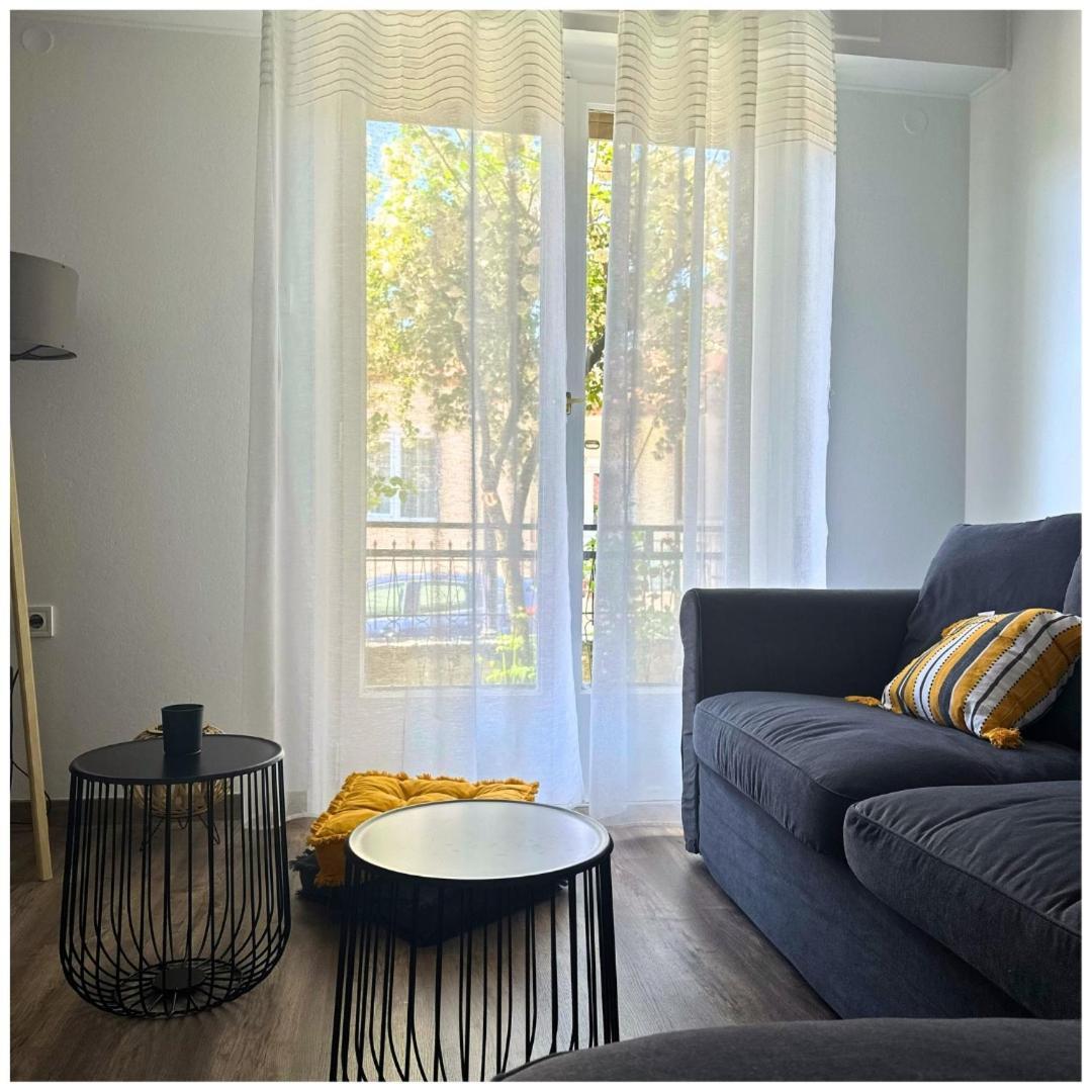 Memories Apartments Μονοκατοικία Στο Καρπενήσι מראה חיצוני תמונה